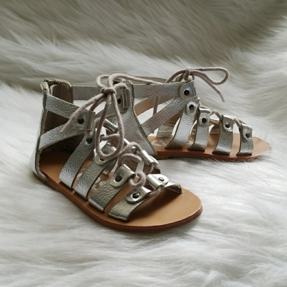 kids lace up sandals